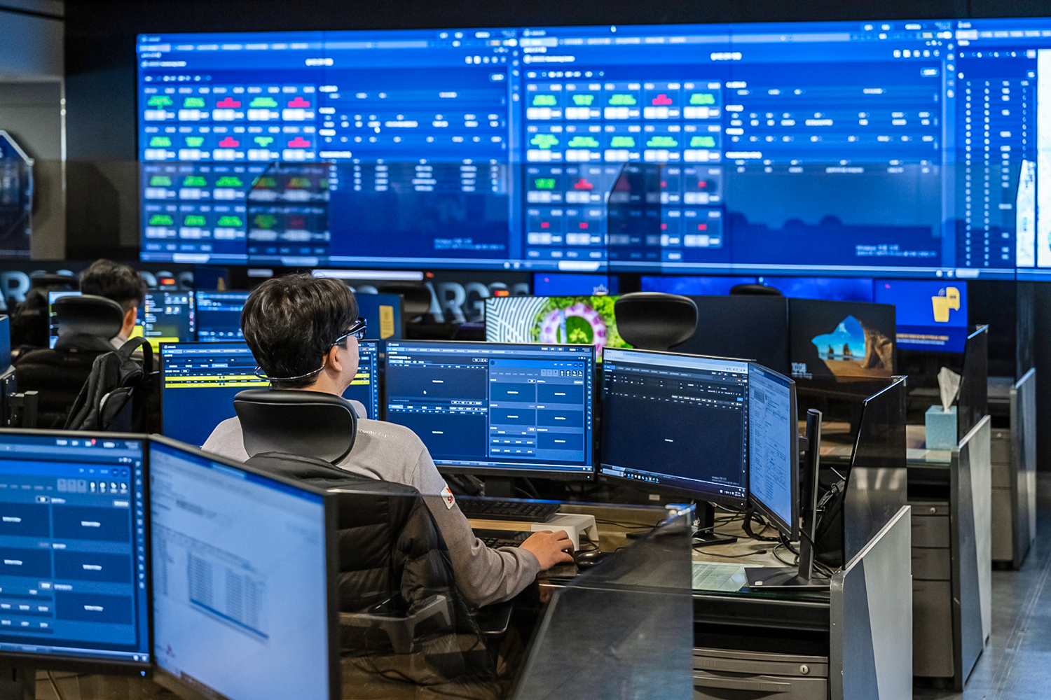 ADT캡스, ADT, 캡스, 물리보안, 보안, 경비, 경비업체, 보안업체,AI CCTV, CCTV, 매장CCTV, 매장CCTV설치, 출동경비, 출동경비서비스, 출동보안, 24시긴급출동, 뷰가드AI, 뷰가드